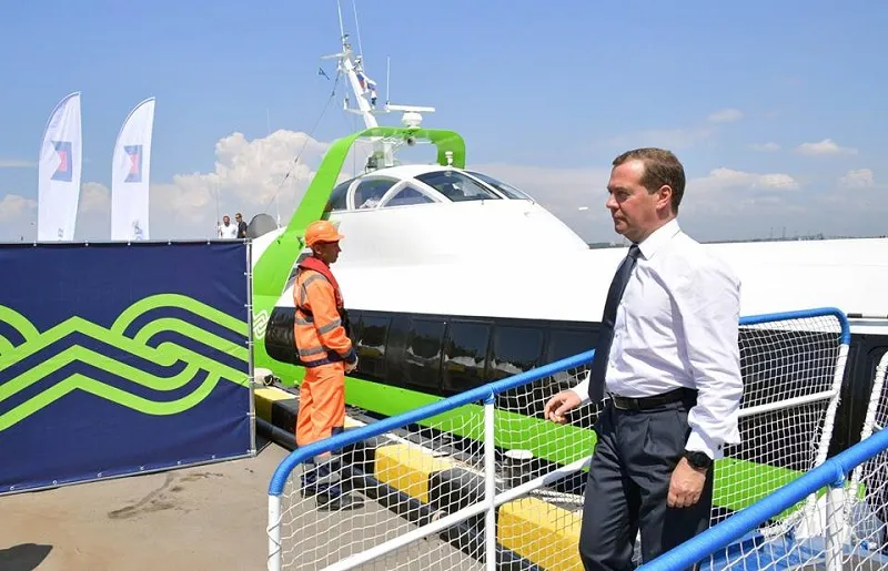 Проверка Крыма: как Медведев съездил на полуостров