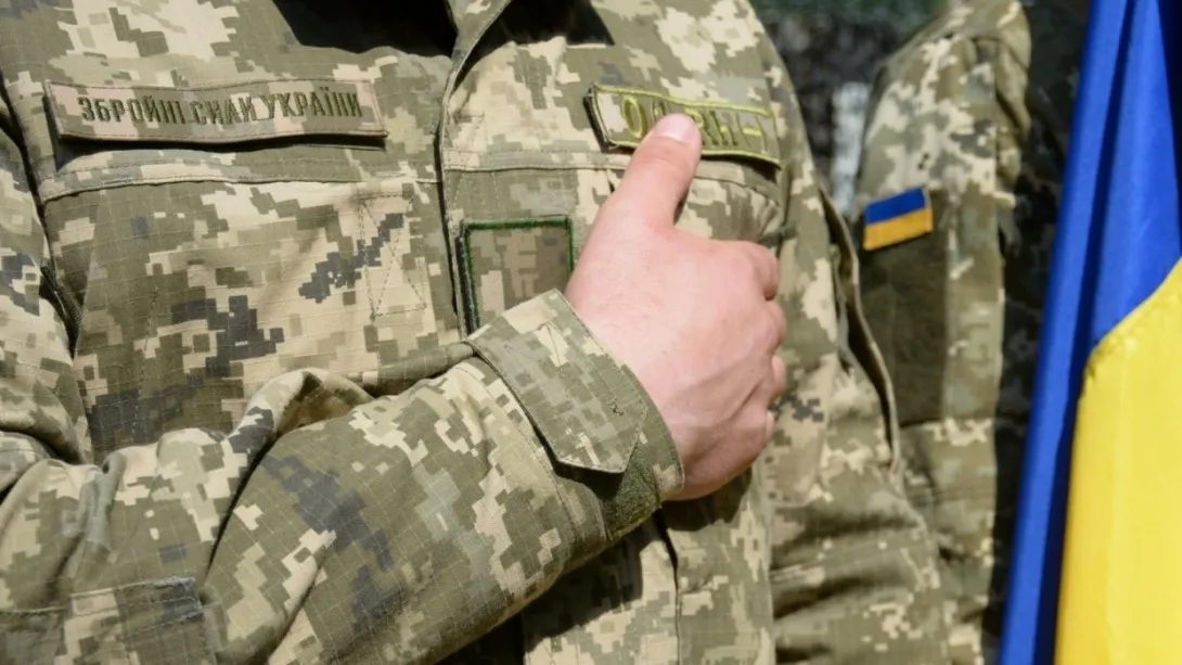 Пьяный командир ВСУ устроил самосуд над контрактником, застрелившим двух сослуживцев