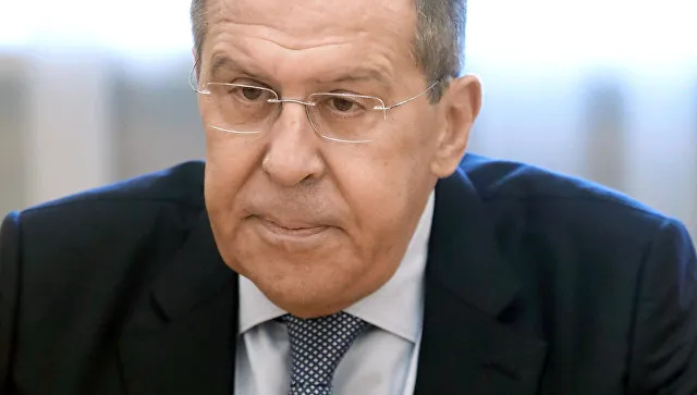 Лавров призвал выполнить достигнутые соглашения по Донбассу