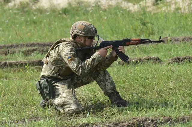 Российские журналисты попали под огонь ВСУ в Донбассе