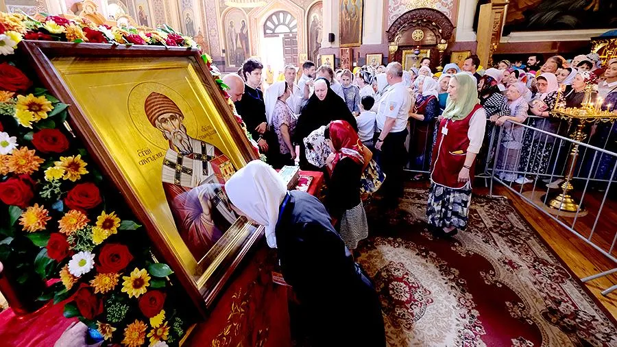 Мощи святителя Спиридона Тримифунтского привезли в Россию