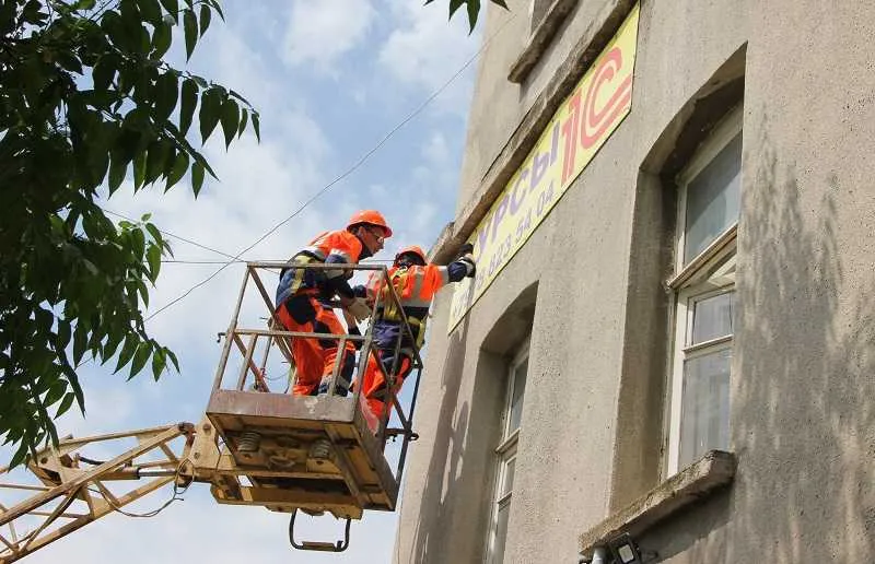 Демонтаж рекламных конструкций коснется и севастопольских окраин 
