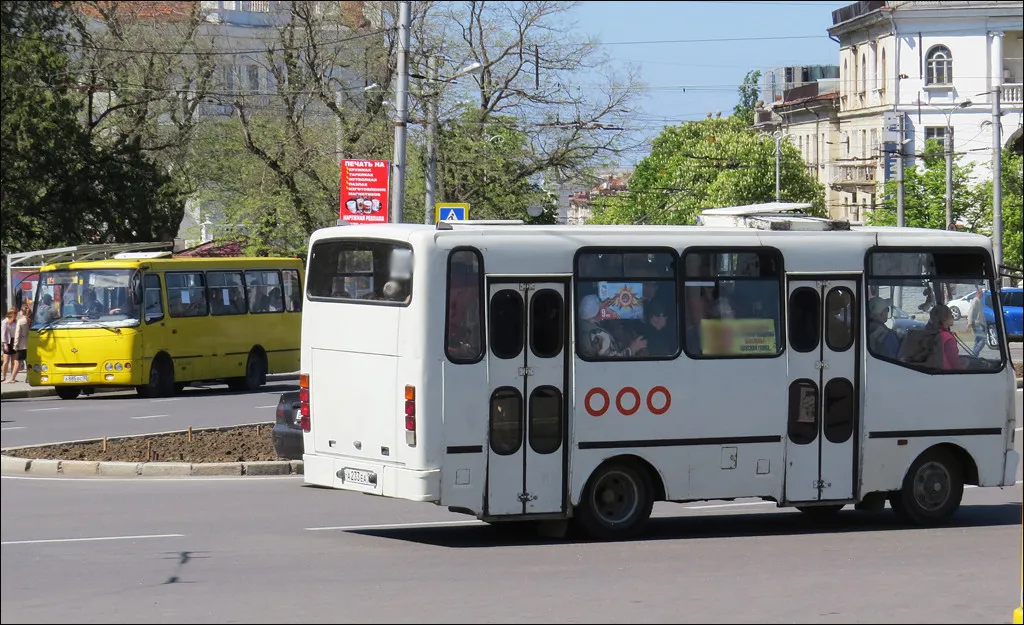 Мнение. Кому в Севастополе выгодны "автобусы средней вместимости?"
