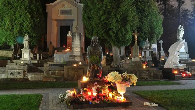 Во Львове спор, как хоронить убитого в Донбассе военного, перерос в драку