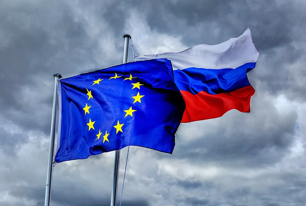 Решение ЕС о продлении индивидуальных санкций против России вступило в силу