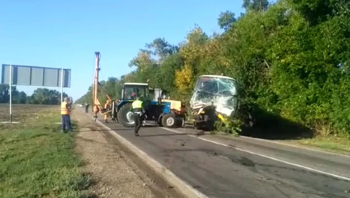 Водитель автобуса, попавшего в ДТП на Кубани, не заметил поворот из-за дождя