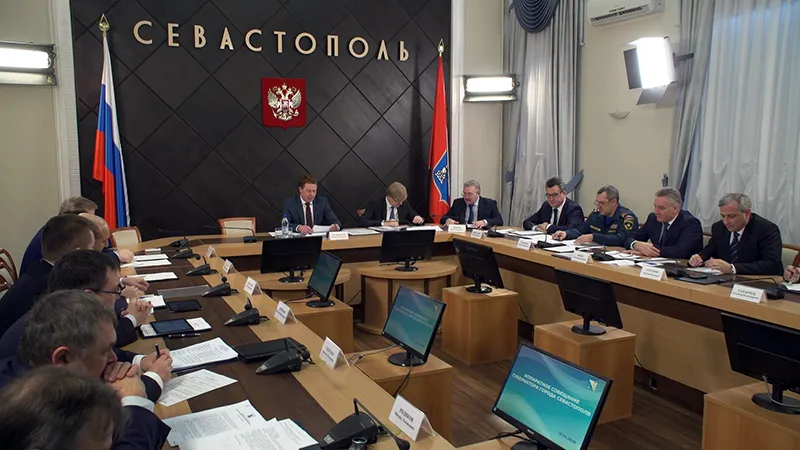 Губернатора Севастополя опять не так поняли - главы муниципалитетов возвращаются на совещания правительства