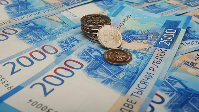 Superjob: 42 процента россиян согласны получать "серую" зарплату