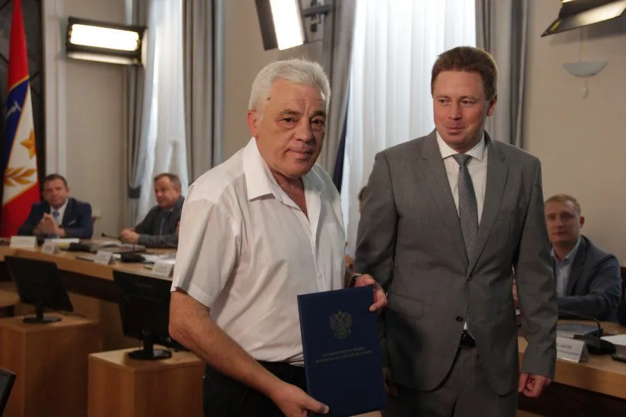 Глава «Единой России» Севастополя толкает губернатора к правовому беспределу