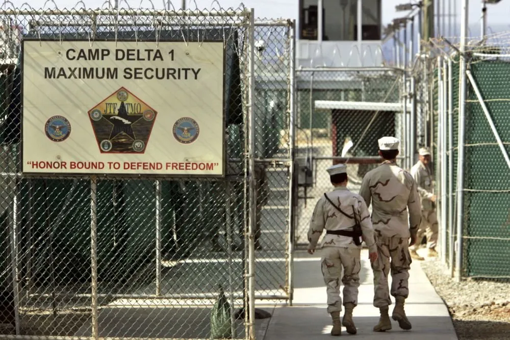 США останутся в Гуантанамо на Кубе еще на 25 лет 