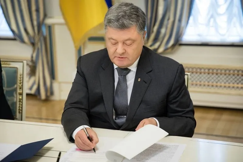 Президент Украины пропиарился на трагедии в Керчи