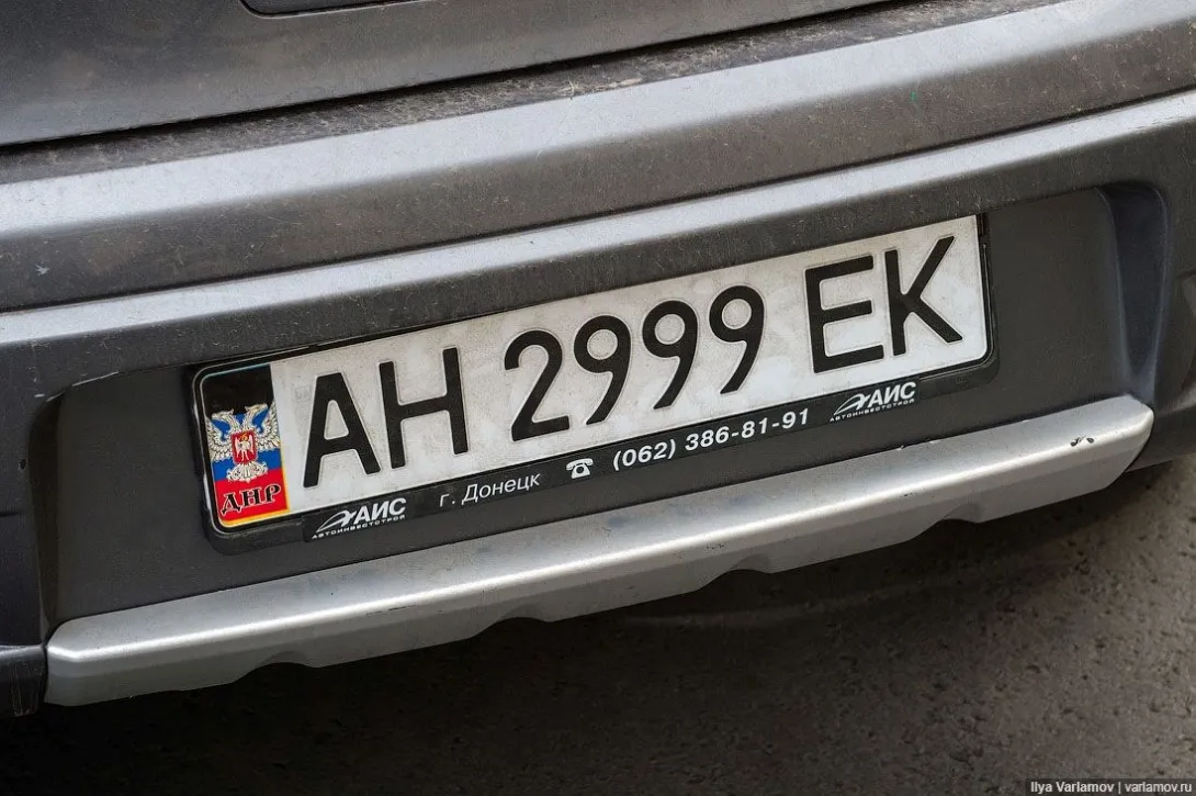 Госавтоинспекция начала задерживать автомобили, не зарегистрированные в ДНР