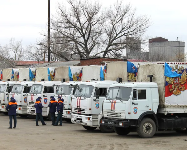 Колонна МЧС вернулась в Россию после доставки гумпомощи в Донбасс