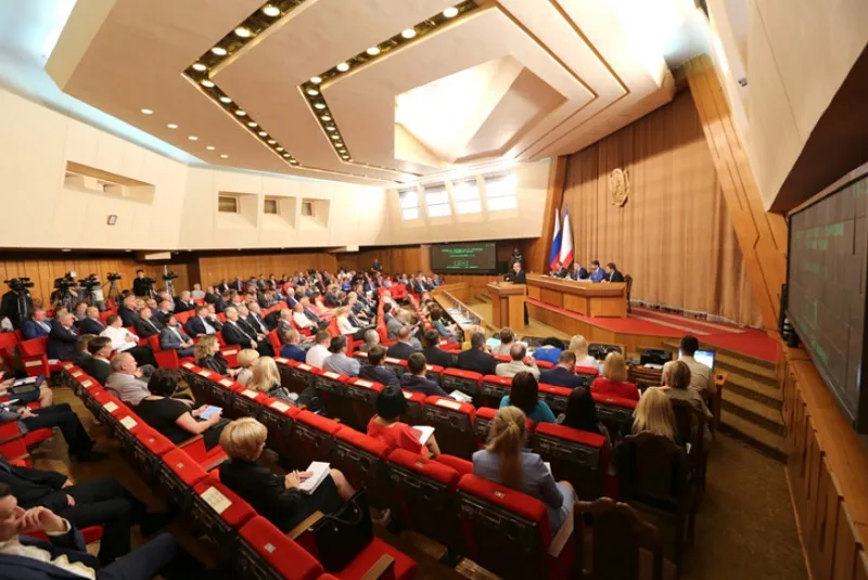 Кандидатуры вице-премьеров внесены в парламент Крыма