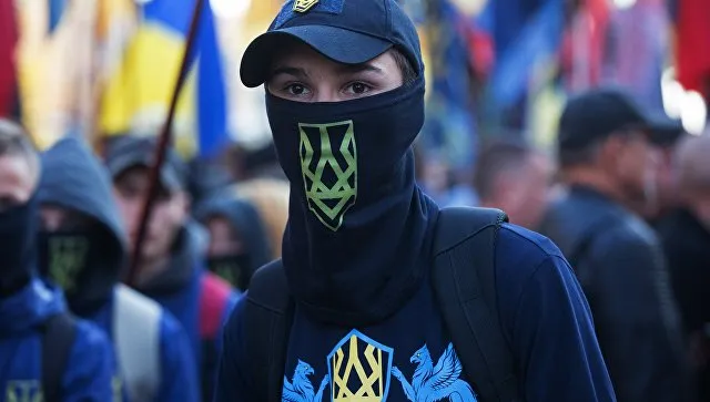 СМИ рассказали о детских ультранационалистических лагерях на Украине