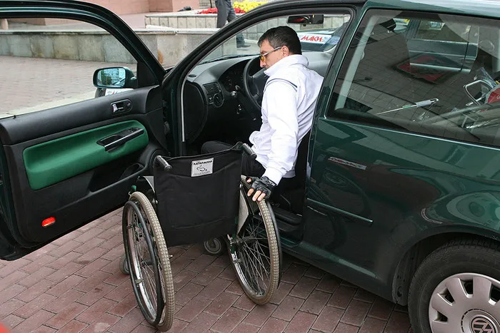 Инвалиды Севастополя получили право на землю для гаражей
