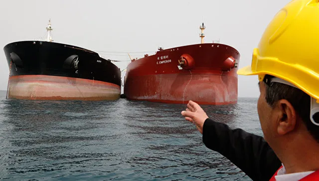 США предупредили страны, допускающие иранские танкеры и суда в свои воды
