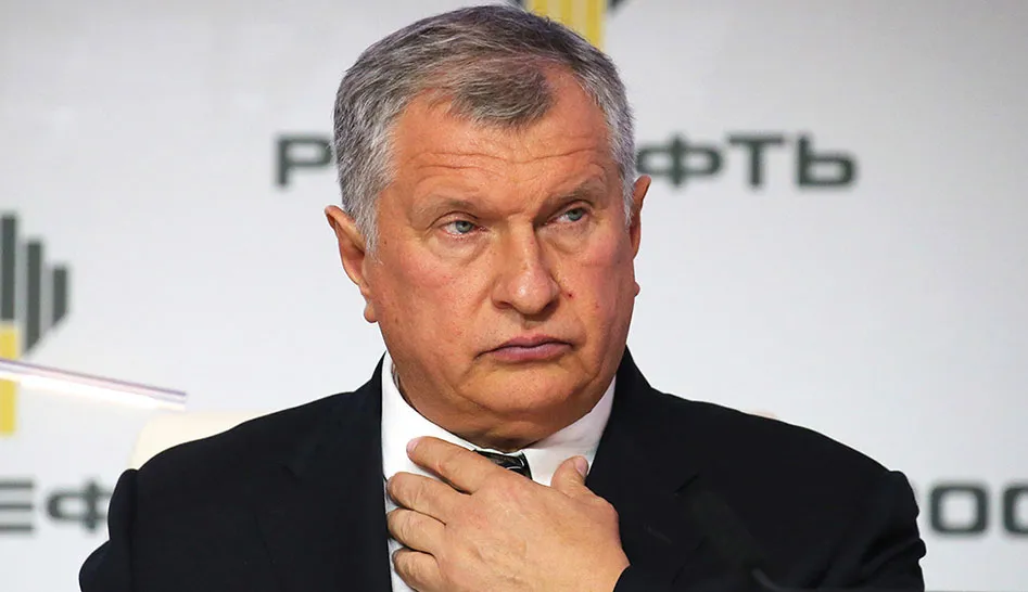 Глава "Роснефти" назвал причину роста цен на бензин
