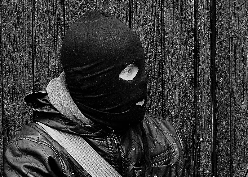 Четыре мерзавца сообщили о взрывных устройствах в Крыму