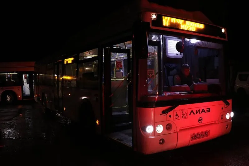 Для жителей столицы Крыма запустили новые автобусы
