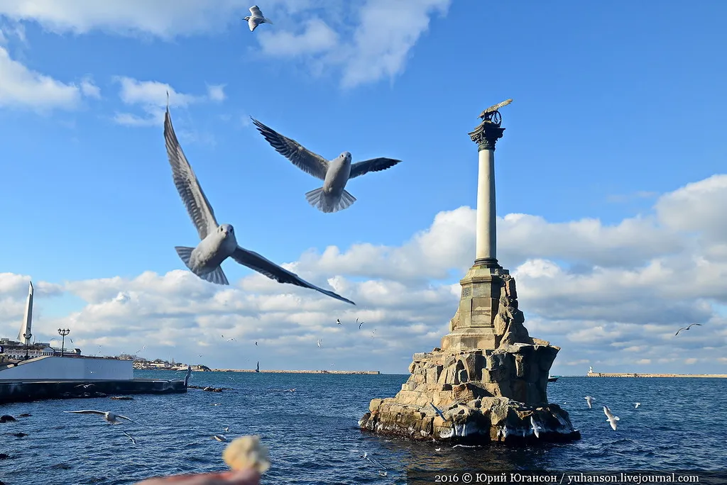Памятник Затопленным кораблям дождался своей очереди