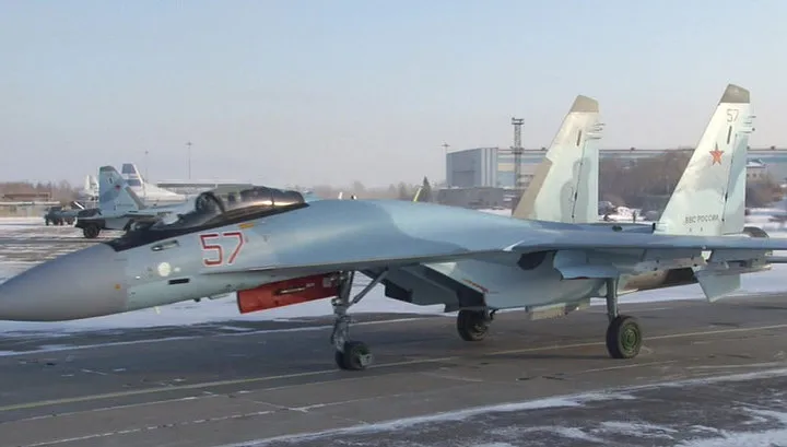 Российское Минобороны получило сотый истребитель новейшего поколения Су-35
