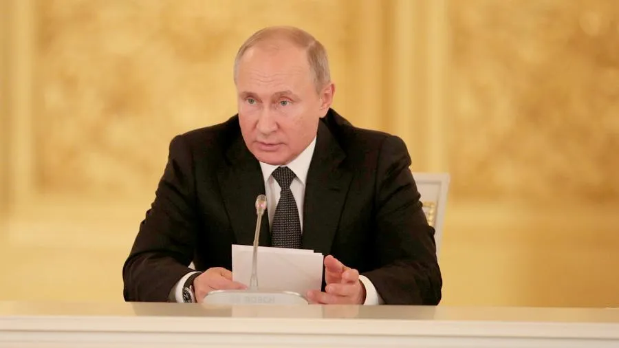 Путин призвал установить причины отмены рэп-концертов