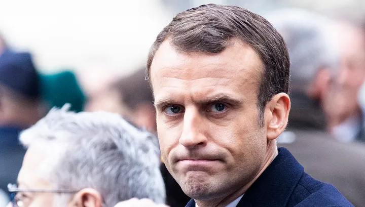 Национальное собрание Франции намерено объявить вотум недоверия правительству Макрона