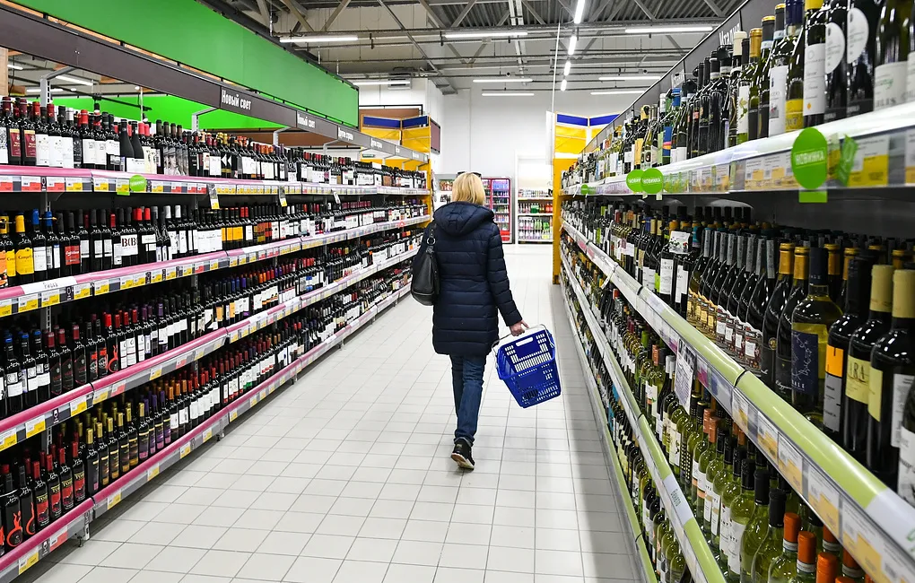 Минздрав намерен увеличить минимальный возраст продажи алкоголя с 2020 года 