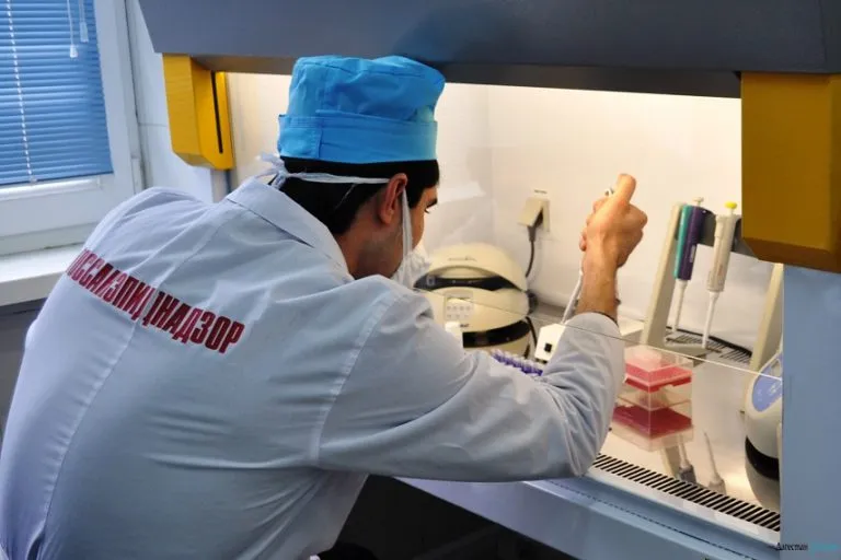 Роспотребнадзор подсчитал долю импорта среди некачественных продуктов