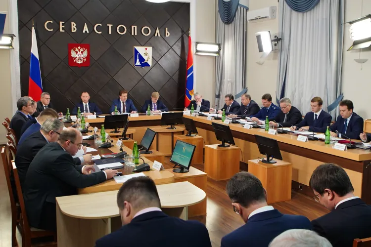 Пятую часть бюджета Севастополя потратят на чиновников