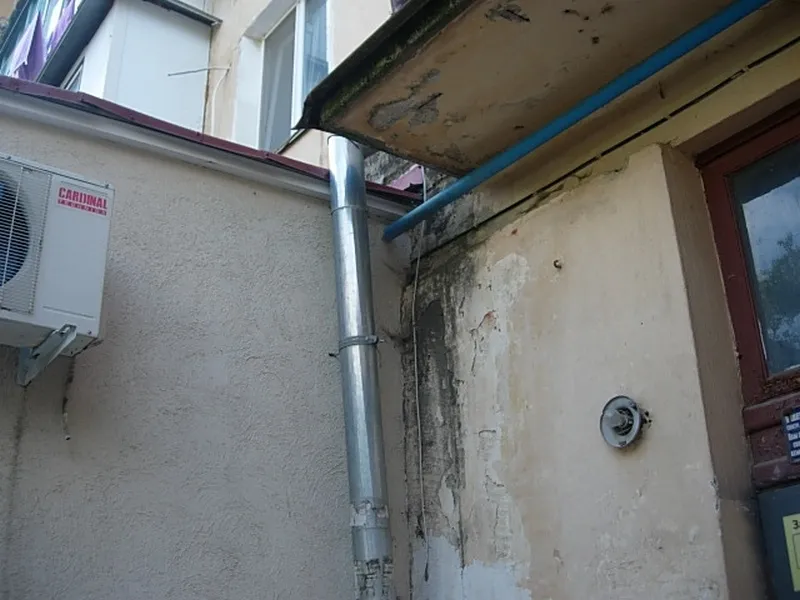 А если рванёт? В Севастополе газовую трубу замуровали в пристройку к жилому дому