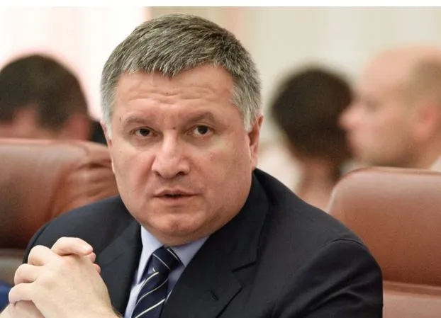 Аваков объявил о нарушениях закона у всех кандидатов в президенты Украины 