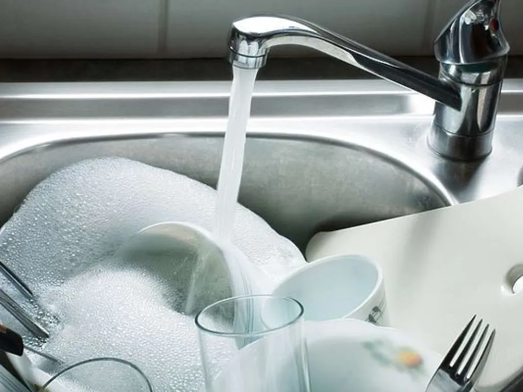 Эксперты Роскачества назвали самые безопасные средства для мытья посуды