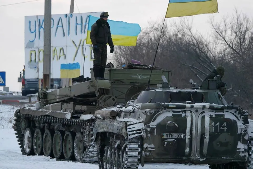 Киевские силовики пять раз за сутки обстреляли позиции Народной милиции ЛНР