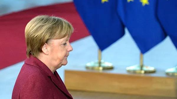 Санкции против России должны обсуждаться централизованно, считает Меркель
