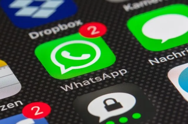 WhatsApp запретит добавлять пользователей в групповые чаты без согласия