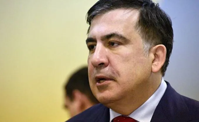 Саакашвили объяснил, почему жевал галстук в 2008 году