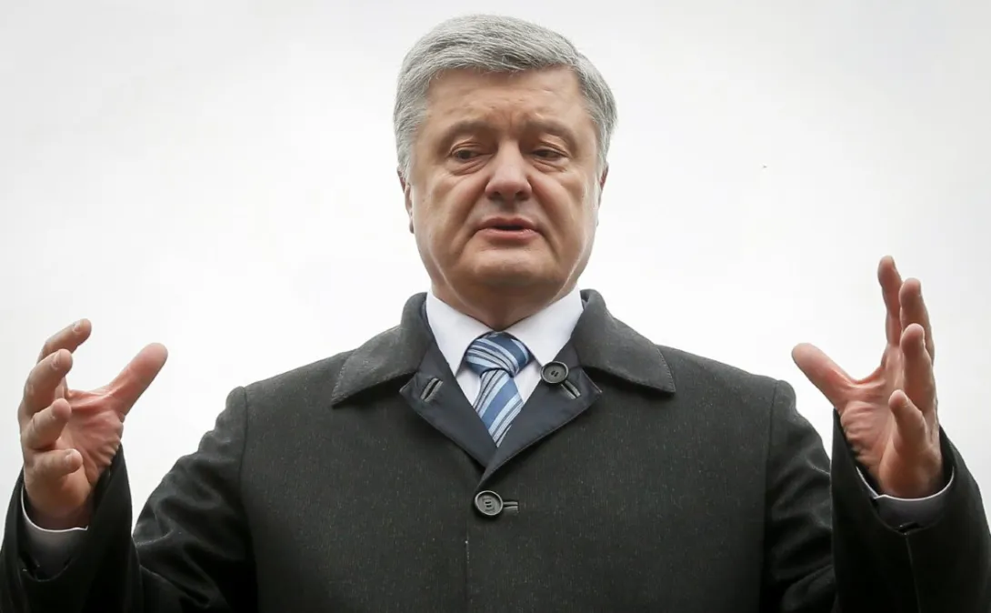 Порошенко в день выборов напомнил о разрыве Договора о дружбе с Россией 