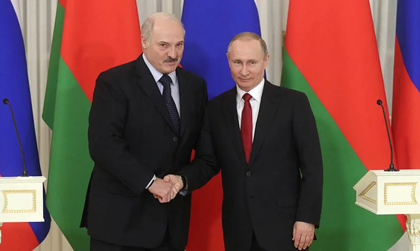 Путин и Лукашенко поздравили россиян и белорусов с Днем единения народов