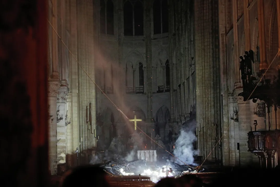 Севсети #722. Пожар в соборе Парижской Богоматери и инопланетное вторжение