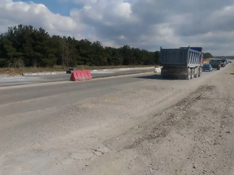 Сроки ремонта Камышового шоссе в Севастополе сорваны