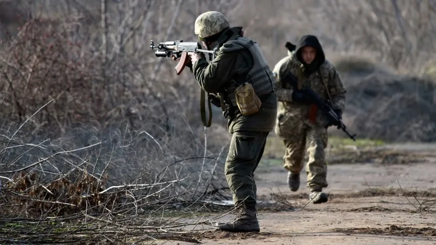 На Донбассе украинские снайперы подрываются на собственных минах