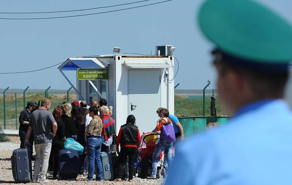 Поток граждан Украины в Крым в связи с праздниками вырос в два раза