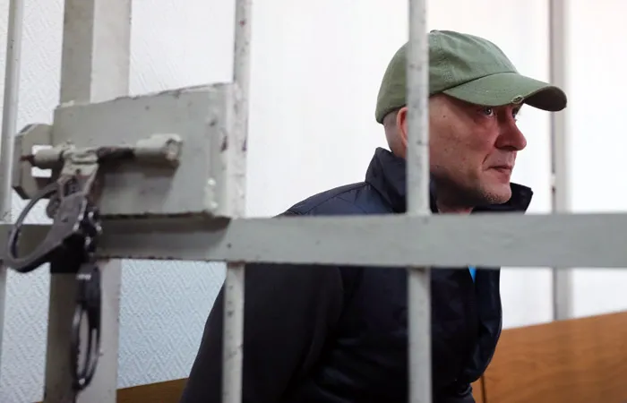 Повредивший картину Репина в Третьяковке получил 2,5 года колонии