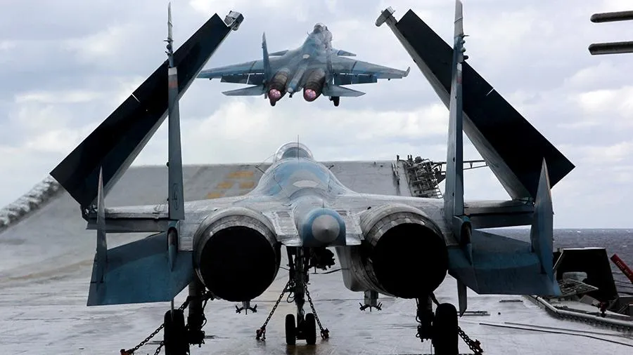 Разработка первого российского атомного авианосца начнется в 2023 году