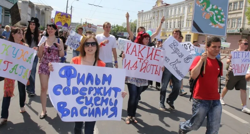 Протестам в Севастополе не хватает массовости, разнообразия и социальных сетей