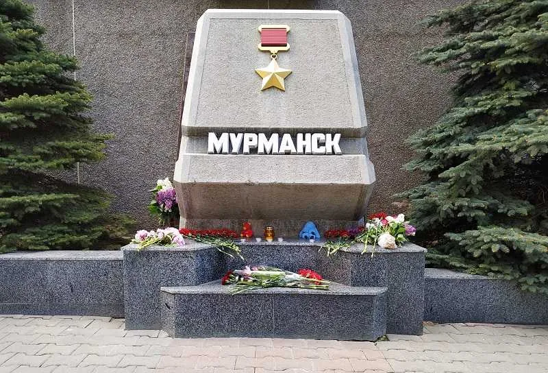В Севастополе простились с погибшими в сгоревшем «Суперджете» 
