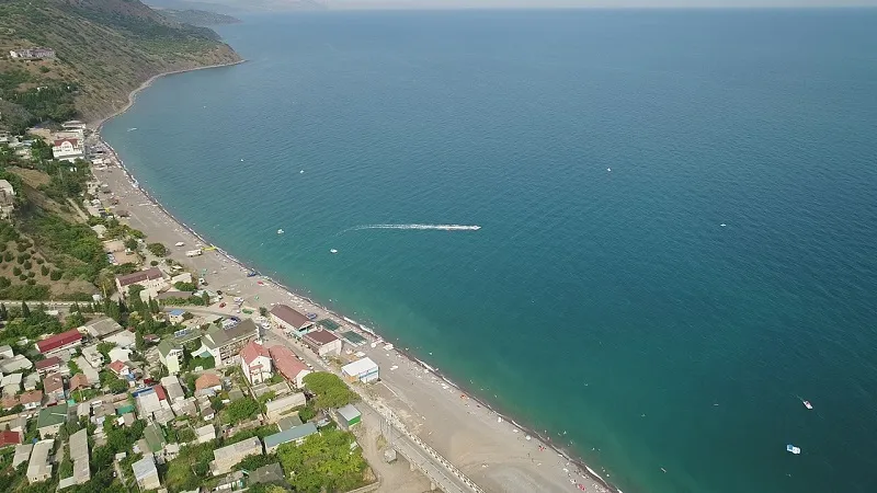 Куда жаловаться на плохие пляжи в Крыму