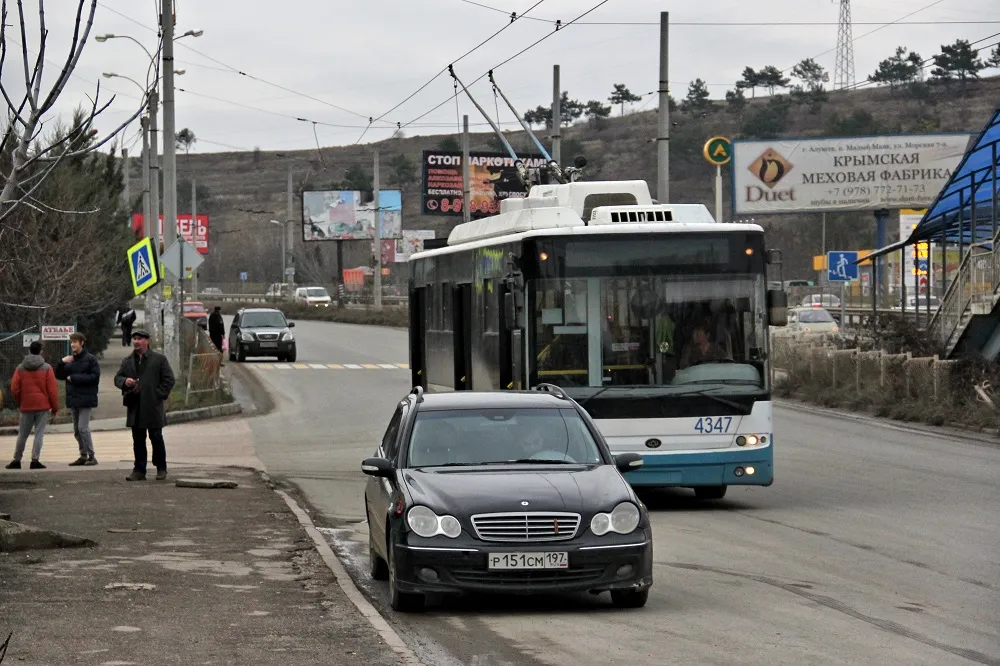 Стоимость проезда в троллейбусах Крыма уравняли с маршрутками